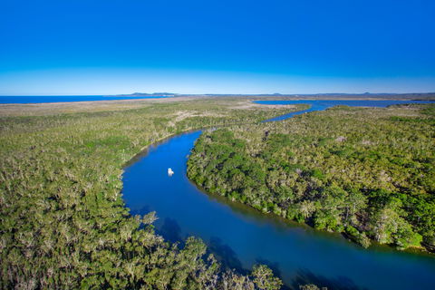Noosa Everglades - Mackay Tourism 0