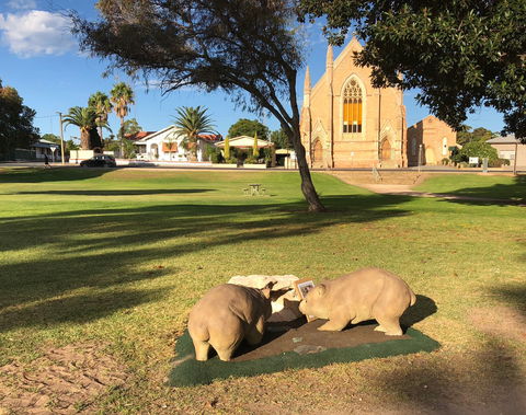 Queen Square, Moonta - Mackay Tourism 0