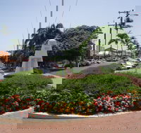 Yeppoon War Memorial - Mackay Tourism