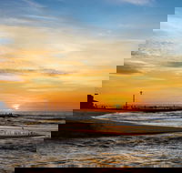 Narrabeen Beach - Mackay Tourism