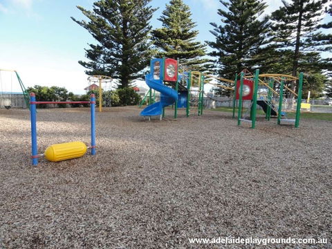 Susan Wilson Memorial Playground - Mackay Tourism 0