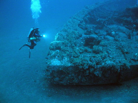The Zanoni Wreck - Mackay Tourism 0