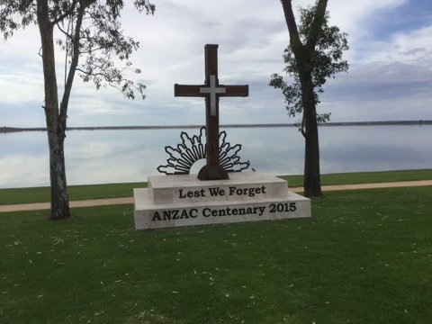 Anzac Centenary Cross - Mackay Tourism 0