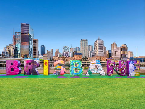 BRISBANE Sign - Mackay Tourism 0