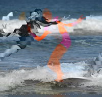 Gerroa Surf School - Mackay Tourism