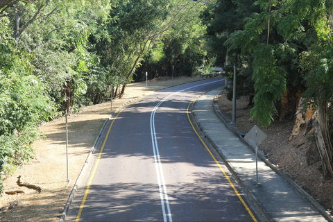 Hughes Avenue, Darwin - Mackay Tourism 0