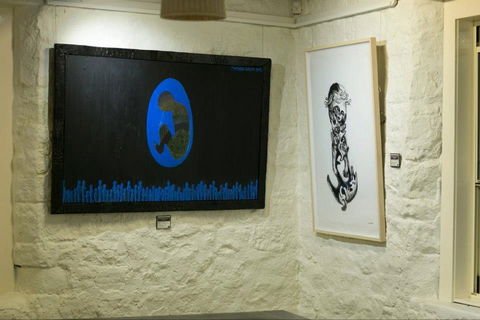 Matthew Gillett Gallery At Scarborough Hotel - Mackay Tourism 0
