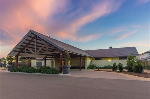 Pacific Dunes Golf Club - Mackay Tourism 0
