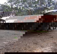 Razorback Hut - Mackay Tourism