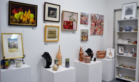 T'arts Gallery - Mackay Tourism 0