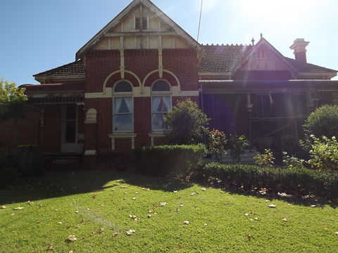 Antiques Of The Riverina - Antique Trail - Mackay Tourism 1