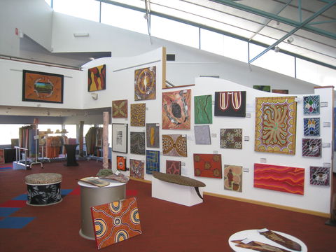 Burrunju Art Gallery - Mackay Tourism 1
