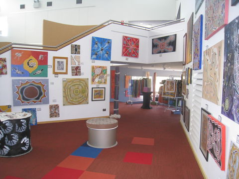 Burrunju Art Gallery - Mackay Tourism 2