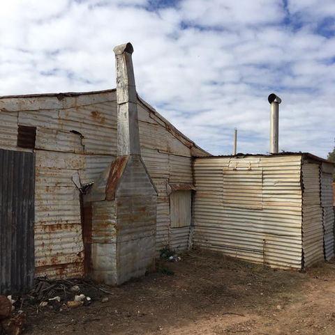 Coopers Cottage - Mackay Tourism 1