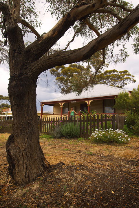 Dance Cottage Museum - Mackay Tourism 0