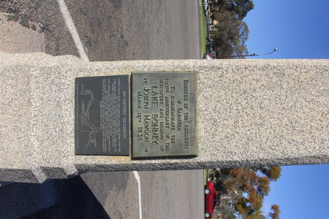 Hawdon And Bonney Obelisk Barmera - Mackay Tourism 1