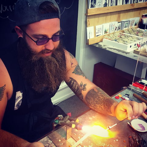 Hot Glass Demonstrations And Classes - Mackay Tourism 1