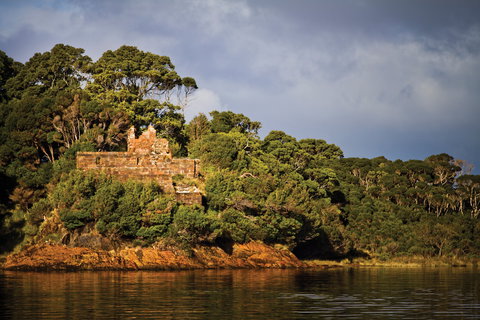 Sarah Island - Mackay Tourism 0