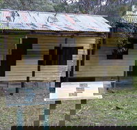Scutts Hut - Mackay Tourism