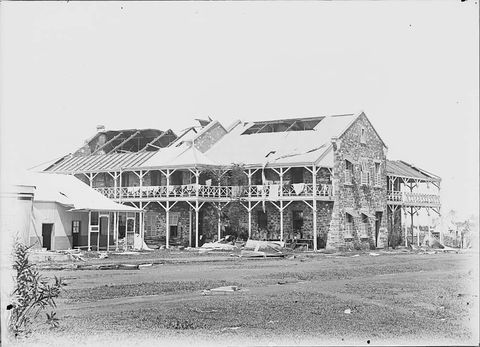 Victoria Hotel (the Vic), Darwin - Mackay Tourism 1