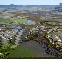 Hunter Valley Broken Back Range Helicopter Flight from Cessnock - Mackay Tourism