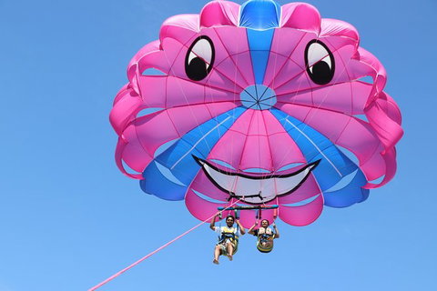 Gold Coast Parasailing - Solo, Tandem, Triple - Mackay Tourism 4