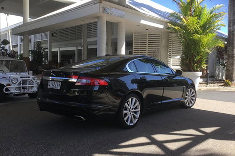 Jaguar Limousine Transfer Cairns Airport To Port Douglas - Mackay Tourism 1