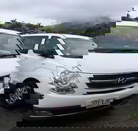 IMAX Private Transfer 7 Guests Cairns Airport to Hotels in Cairns City - Mackay Tourism