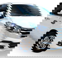 Luxury Van Private Transfer Cairns Airport - Cairns City - Mackay Tourism