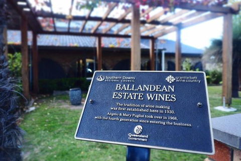 Stanthorpe Winery Experience - Mackay Tourism 12