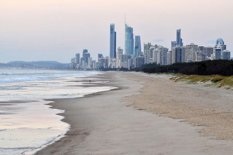 Luxury Brisbane Airport Transfers To And From Broadbeach For Up To 2 Ppl - Mackay Tourism 1
