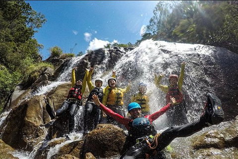 Behana Canyon Full-Day Guided Walking Tour - Mackay Tourism 0