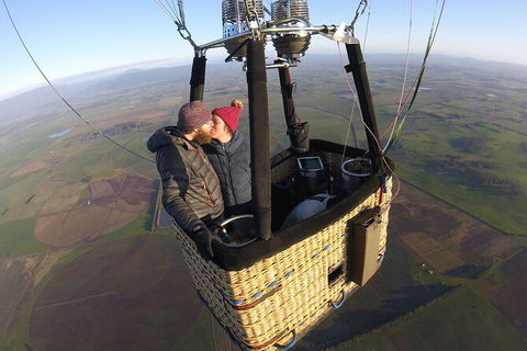 Private Balloon Flight - Mackay Tourism 0