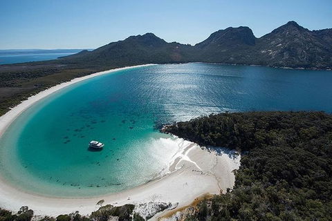 Highlights Of Tasmania Premium Small Group 7 Days Touring Package - Mackay Tourism 0