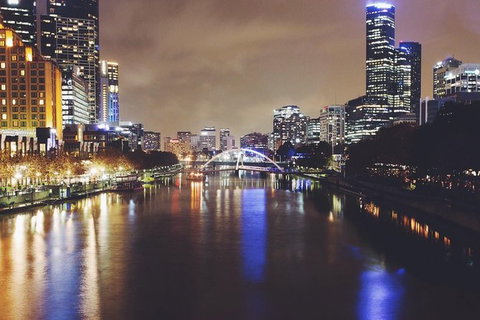 Melbourne Airport Transfers: Melbourne To Melbourne Airport MEL In Luxury Car - Mackay Tourism 7