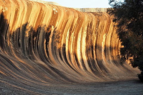 Astro Photography At Wave Rock - Mackay Tourism 6
