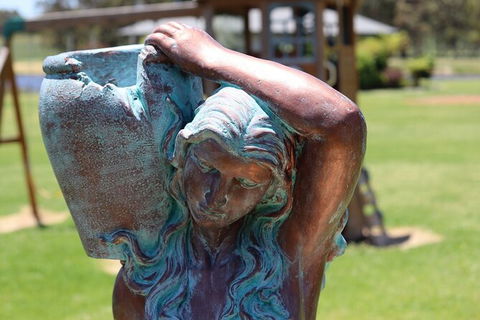 Small-Group Wine Tour In Margaret River With Tasting Plate - Mackay Tourism 6
