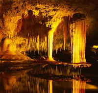 Lake Cave - Mackay Tourism