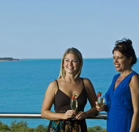 Roebuck Bay - Mackay Tourism