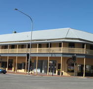 Colac Hotel - Mackay Tourism