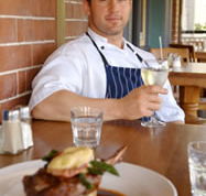 Frisco Hotel - Mackay Tourism