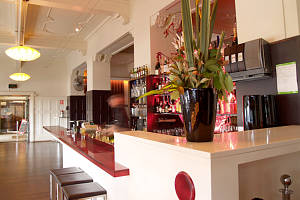 White Bar - Mackay Tourism 0