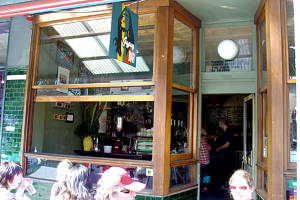 Gypsy Bar - Mackay Tourism 0