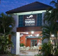 Runaway Bay Tavern - Mackay Tourism