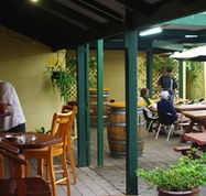 Bird In Hand Inn - Mackay Tourism