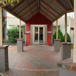 Deer Park Hotel - Mackay Tourism 1