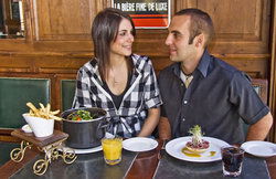 Holland Park Hotel - Mackay Tourism 2