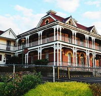 Old England Hotel - Mackay Tourism