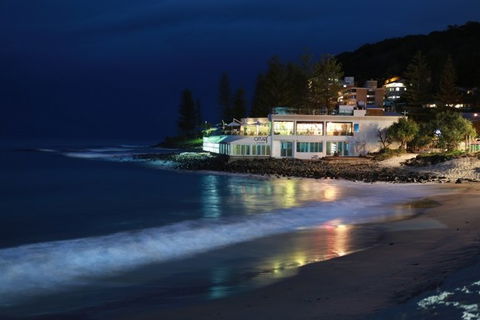 Oskars On Burleigh - Mackay Tourism 0