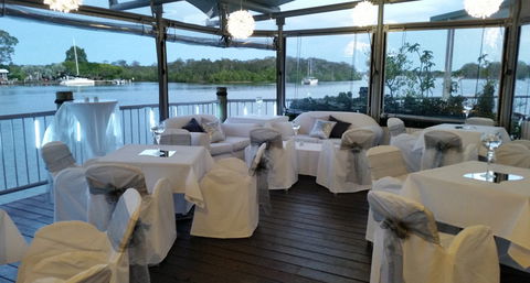 The River Deck On Noosa Marina - Mackay Tourism 1